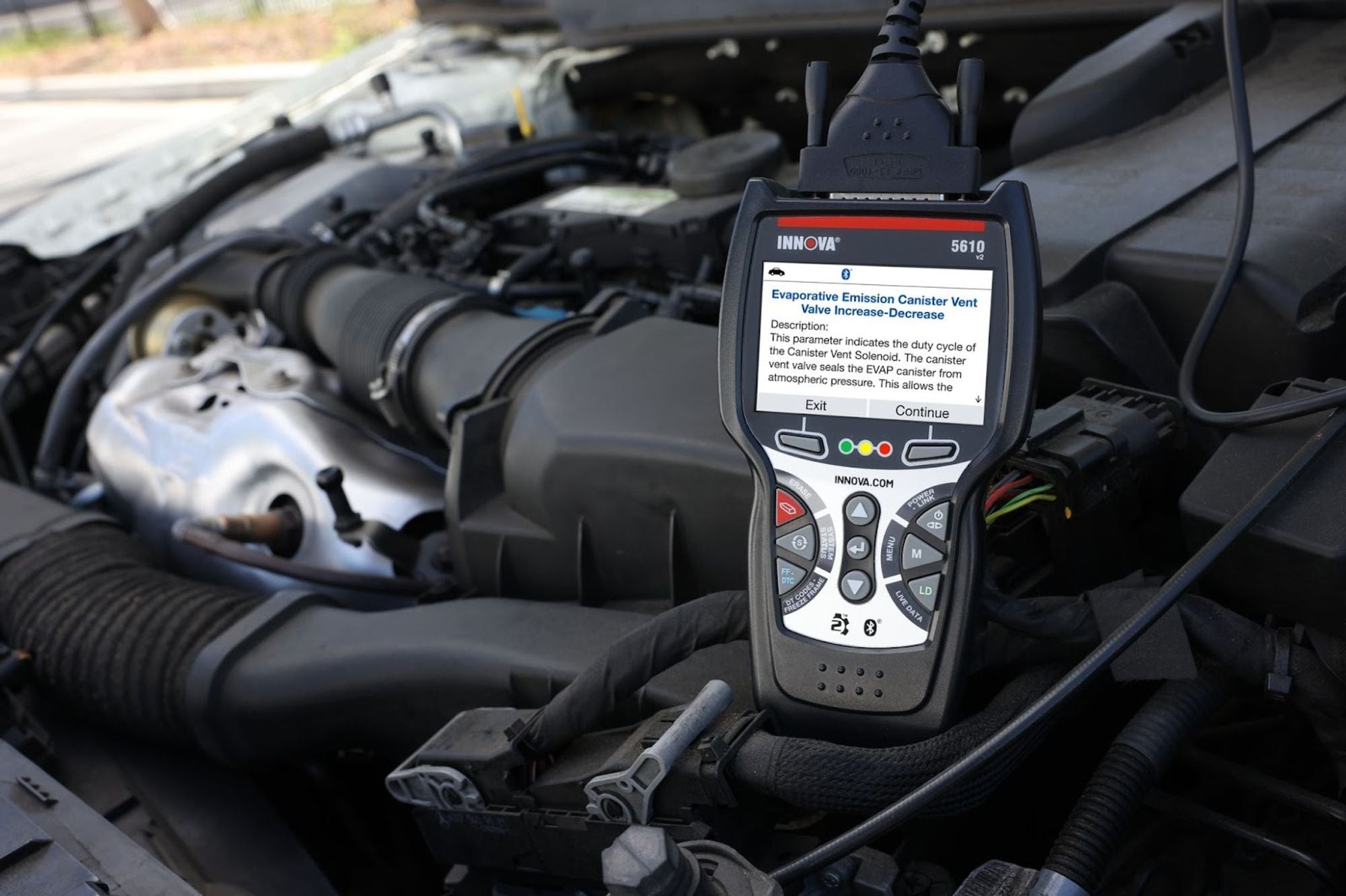 using an OBD2 scanner to diagnose faulty map sensor